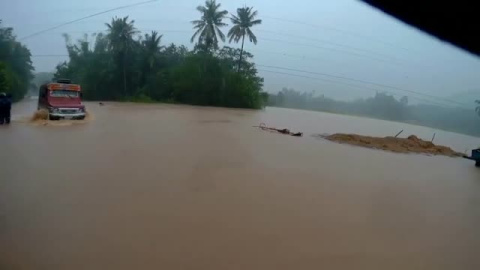 La tormenta tropical Nalgae barre el sur de Filipinas y causa 45 muertos La tormenta tropical Nalgae barre el sur de Filipinas y causa 45 muertos