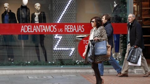 El gobierno y el TC se cargan las tradicionales rebajas de Euskadi. EFE El gobierno y el TC se cargan las tradicionales rebajas de Euskadi. EFE