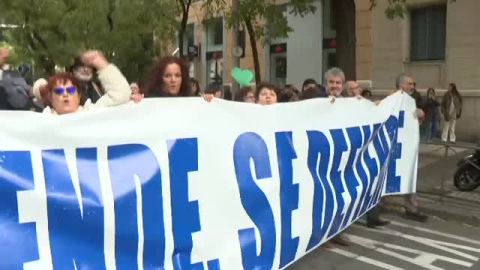 Multitudinaria marcha en Madrid contra el plan del gobierno regional de la Sanidad Pública Multitudinaria marcha en Madrid contra el plan del gobierno regional de la Sanidad Pública