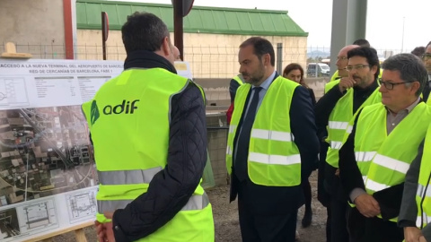Ábalos visita las obras de la estación intermodal T2 del Prat Ábalos visita las obras de la estación intermodal T2 del Prat
