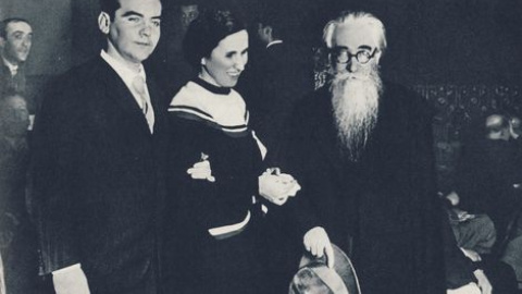 García Lorca, Pura Ucelay y Valle-Inclán en el estreno de Yerma (29-12-1934). García Lorca, Pura Ucelay y Valle-Inclán en el estreno de Yerma (29-12-1934).