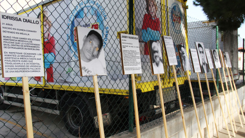 Una de les accions que va portar-se a terme durant el judici popular contra el CIE. / ANNA PALOU Una de les accions que va portar-se a terme durant el judici popular contra el CIE. / ANNA PALOU