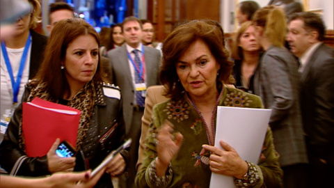 Los diputados acceden al hemiciclo Los diputados acceden al hemiciclo