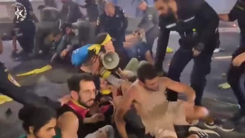 Netanyahu afronta una huelga general tras el asesinato de seis rehenes por Hamás Netanyahu afronta una huelga general tras el asesinato de seis rehenes por Hamás