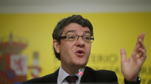 Nadal dice que el recibo de la luz será unos 100 euros más caro este año a los actuales precios. / EUROPA PRESS Nadal dice que el recibo de la luz será unos 100 euros más caro este año a los actuales precios. / EUROPA PRESS