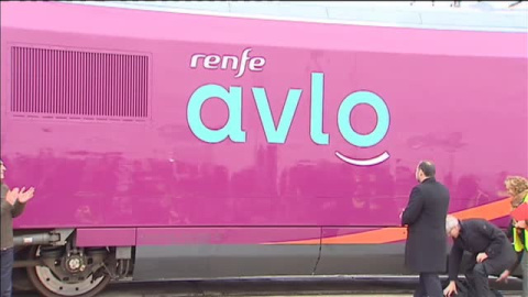 Renfe presenta AVLO su nuevo AVE low cost Renfe presenta AVLO su nuevo AVE low cost