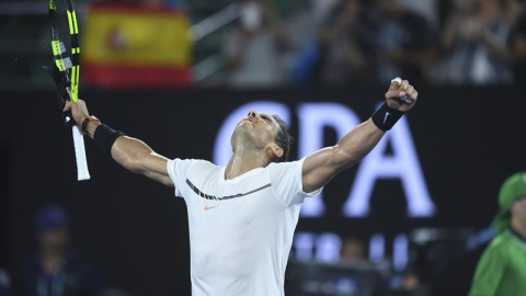 El tenista español Rafael Nadal celebra su victoria ante el chipriota Marcos Baghdatis. /EFE El tenista español Rafael Nadal celebra su victoria ante el chipriota Marcos Baghdatis. /EFE