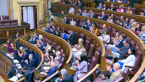 Montero al PP: "Ustedes contra Cataluña viven mejor" Montero al PP: "Ustedes contra Cataluña viven mejor"