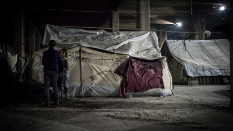Tiendas de campaña en el campo de Softex. - MIGUEL M. SERRANO Tiendas de campaña en el campo de Softex. - MIGUEL M. SERRANO
