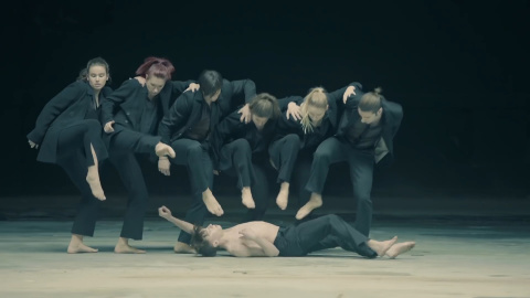 BTS regresan a lo grande con la hipnótica 'Black swan' BTS regresan a lo grande con la hipnótica 'Black swan'