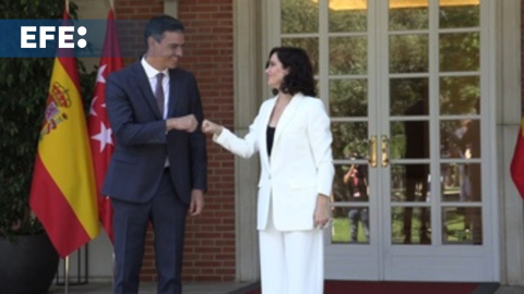 Feijóo respalda a Ayuso tras rechazar reunirse con Sánchez Feijóo respalda a Ayuso tras rechazar reunirse con Sánchez