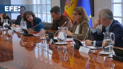 Sánchez se compromete a enviar a Valencia todos los recursos necesarios el tiempo que sea Sánchez se compromete a enviar a Valencia todos los recursos necesarios el tiempo que sea