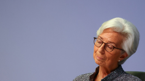 La presidenta del BCE, Christina Lagarde, durante una rueda de prensa en la sede la institución, en Fráncfort. REUTERS/Kai Pfaffenbach La presidenta del BCE, Christina Lagarde, durante una rueda de prensa en la sede la institución, en Fráncfort. REUTERS/Kai Pfaffenbach
