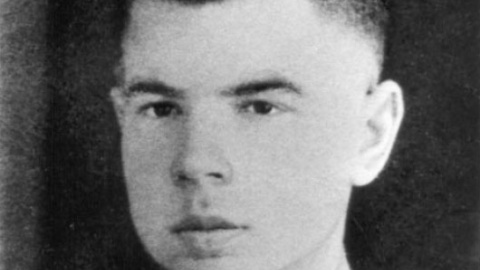 El joven sargento del Ejército Rojo Oleg Alexandróvitch Lavréntiev (1926-2011), que acabaría siendo doctor en física nuclear y teórica y el "abuelo" de la bomba termonuclear soviética y los reactores de fusión TOKAMAK, sobre los que se bas Oleg Alexandróvitch Lavréntiev