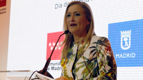 La presidenta de la Comunidad de Madrid, Cristina Cifuentes, en el estand madrileño de FITUR. EFE/Victor Lerena La presidenta de la Comunidad de Madrid, Cristina Cifuentes, en el estand madrileño de FITUR. EFE/Victor Lerena