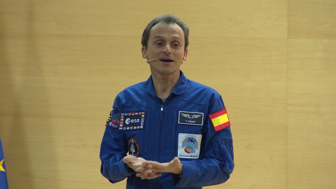 Duque asegura que es "más difícil" ser ministro que astronauta Duque asegura que es "más difícil" ser ministro que astronauta