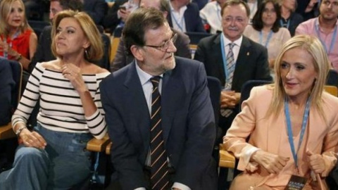 Cospedal, Rajoy y Cifuentes en un acto del PP. EFE Cospedal, Rajoy y Cifuentes en un acto del PP. EFE