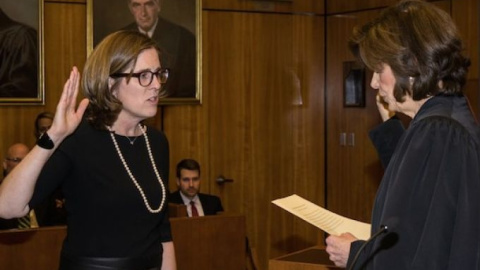Ann Donnelly en su toma de posesión como juez federal de Brooklyn, en 2015. Ann Donnelly en su toma de posesión como juez federal de Brooklyn, en 2015.
