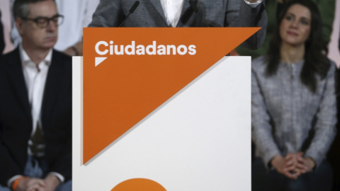 El presidente de Ciudadanos, Albert Rivera, ha presentado a su nueva Ejecutiva y el nuevo proyecto tras ser reelegido al frente de la formación naranja. EFE/Fernando Alvarado