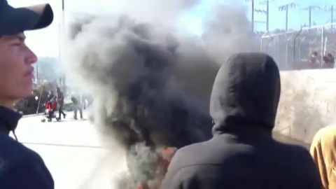 Decenas de refugiados protestan en Grecia por las condiciones en las que viven Decenas de refugiados protestan en Grecia por las condiciones en las que viven