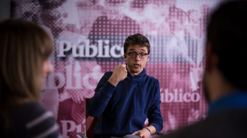 Íñigo Errejón en la redacción de 'Público', el viernes 3 de enero de 2017. JAIRO VARGAS Íñigo Errejón en la redacción de 'Público', el viernes 3 de enero de 2017. JAIRO VARGAS