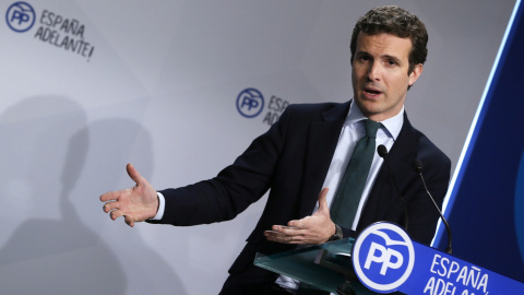 El vicesecretario de Comunicación del Partido Popular, Pablo Casado, durante la rueda de prensa que ofreció en la sede de Génova tras la reunión del Comite de Dirección del Partido Popular. EFE/MARISCAL El vicesecretario de Comunicación del Partido Popular, Pablo Casado, durante la rueda de prensa que ofreció en la sede de Génova tras la reunión del Comite de Dirección del Partido Popular. EFE/MARISCAL