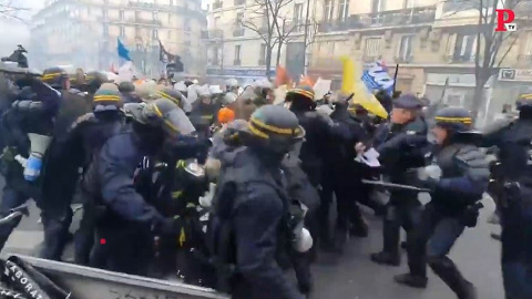 París en tensión: las manifestaciones se vuelven más violentas París en tensión: las manifestaciones se vuelven más violentas