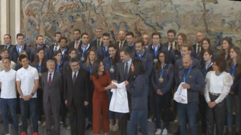 Los Reyes reciben con orgullo a la Selección de Waterpolo Los Reyes reciben con orgullo a la Selección de Waterpolo