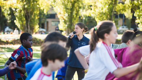 Esther Guerrero entrena a niños en su pueblo
