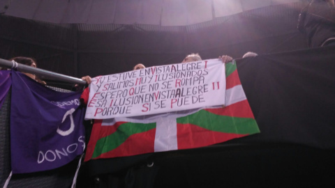 Pancarta colgada en el Palacio de Vistalegre de Madrid. Pancarta colgada en el Palacio de Vistalegre de Madrid.