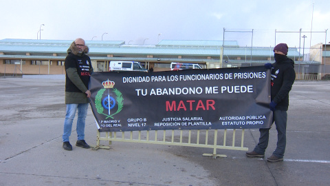 Funcionarios de Prisiones se manifiestan en Soto del Real Funcionarios de Prisiones se manifiestan en Soto del Real