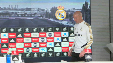 Zidane ofrece una rueda de prensa Zidane ofrece una rueda de prensa