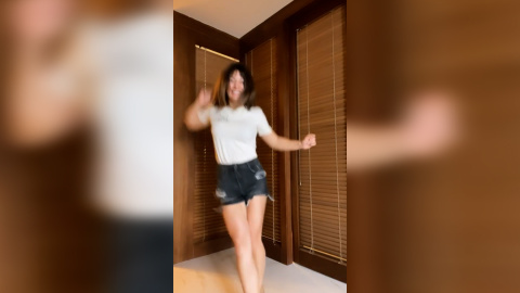 El baile de Nagore Robles para celebrar sus vacaciones en Canarias El baile de Nagore Robles para celebrar sus vacaciones en Canarias