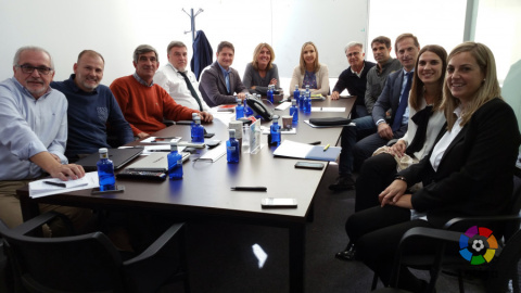 Primera jornada de trabajo para la puesta en marcha del proyecto LaLiga Genuine. La Liga Primera jornada de trabajo para la puesta en marcha del proyecto LaLiga Genuine. La Liga