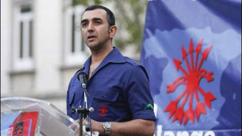 Manuel Andrino durante un discurso de La Falange. Manuel Andrino durante un discurso de La Falange.