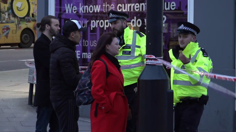 Dos heridos en Londres por un apuñalamiento en un "ataque terrorista" Dos heridos en Londres por un apuñalamiento en un "ataque terrorista"