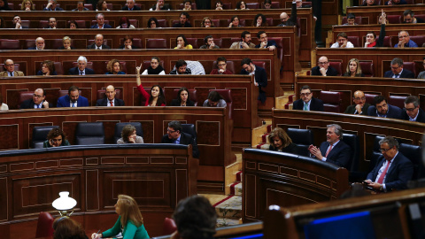 Momento de una de las votaciones durante el pleno del Congreso de los Diputados. EFE/J.P. Gandul Momento de una de las votaciones durante el pleno del Congreso de los Diputados. EFE/J.P. Gandul
