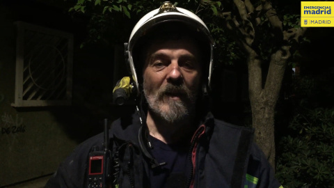 Bomberos Madrid sofocan incendio en una vivienda de Carabanchel Bomberos Madrid sofocan incendio en una vivienda de Carabanchel