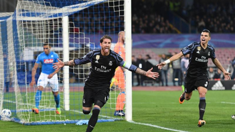Sergio Ramos (i) de Real Madrid celebra al anotar contra Nápoles hoy, martes 7 de marzo de 2017, en un juego de los octavos de final de la Liga de Campeones en el estadio San Paolo en Nápoles (Italia). EFE/CIRO FUSCO Sergio Ramos (i) de Real Madrid celebra al anotar contra Nápoles hoy, martes 7 de marzo de 2017, en un juego de los octavos de final de la Liga de Campeones en el estadio San Paolo en Nápoles (Italia). EFE/CIRO FUSCO