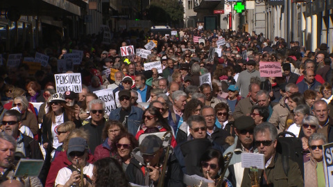 La Marea Blanca inunda el centro de Madrid contra los recortes en sanidad La Marea Blanca inunda el centro de Madrid contra los recortes en sanidad