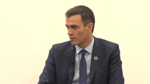 Sánchez anuncia que donará a los 'sin techo' los ingresos por su libro Sánchez anuncia que donará a los 'sin techo' los ingresos por su libro