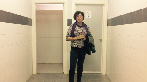 La maestra Josefa Suarez en el colegio público sevillano Gloria Fuertes. PÚBLICO