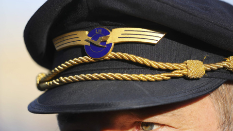 Uno de los pilotos que tomó parte en la huelga contra la compañía del pasado noviembre. REUTERS/Kai Pfaffenbach Uno de los pilotos que tomó parte en la huelga contra la compañía del pasado noviembre. REUTERS/Kai Pfaffenbach