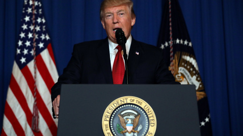 Donald Trump durante su discurso tras ordenar el ataque a Siria. /REUTERS