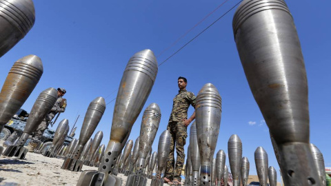 Armas requisadas al Estado Islámico en Irak. REUTERS/Thaier Al-Sudani Armas requisadas al Estado Islámico en Irak. REUTERS/Thaier Al-Sudani