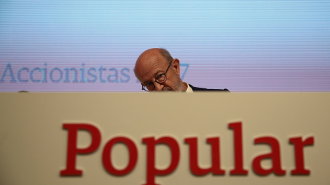 El nuevo presidente del Banco Popular, Emilio Saracho, durante su primera junta de accionistas de la entidad. REUTERS/Juan Medina El nuevo presidente del Banco Popular, Emilio Saracho, durante su primera junta de accionistas de la entidad. REUTERS/Juan Medina