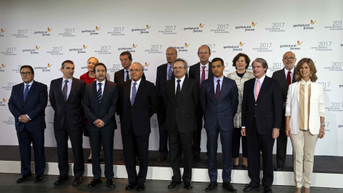 De izda. a dcha. y de detrás a delante, los consejeros de Gas Natural Fenosa: María Ferrero Waldner, Mario Armero, Alejandro García Bragado, Miguel Martínez, Helena Martínez, Xavier Añovros, Ramón Adell, Marcelino Armenter, Josu Jon Imaz, I De izda. a dcha. y de detrás a delante, los consejeros de Gas Natural Fenosa: María Ferrero Waldner, Mario Armero, Alejandro García Bragado, Miguel Martínez, Helena Martínez, Xavier Añovros, Ramón Adell, Marcelino Armenter, Josu Jon Imaz, I