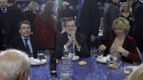 Ignacio González, Mariano Rajoy y Esperanza Aguirre. EFE Ignacio González, Mariano Rajoy y Esperanza Aguirre. EFE