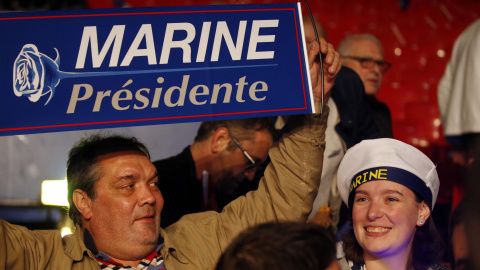 Carteles electorales de Marine Le Pen. /REUTERS Carteles electorales de Marine Le Pen. /REUTERS