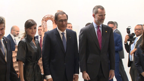 Los Reyes inauguran ARCO y no pasan junto al 'Ninot' Los Reyes inauguran ARCO y no pasan junto al 'Ninot'